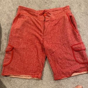 Men’s Nuco Red Cargo Sweatshorts - L - inseam 9” - Like New